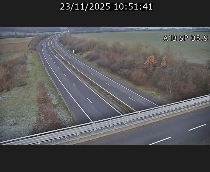 <h2>Webcam trafic sur A13 à l'entrée ouest du tunnel Markusbierg à Remerschen. Vue orientée vers Mondorf-les-Bains.</h2>