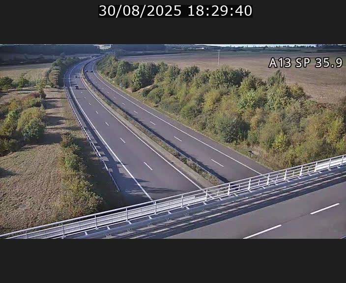 <h2>Webcam trafic sur A13 à l'entrée ouest du tunnel Markusbierg à Remerschen. Vue orientée vers Mondorf-les-Bains.</h2>