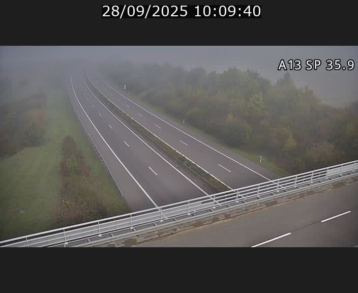 <h2>Webcam trafic sur A13 à l'entrée ouest du tunnel Markusbierg à Remerschen. Vue orientée vers Mondorf-les-Bains.</h2>