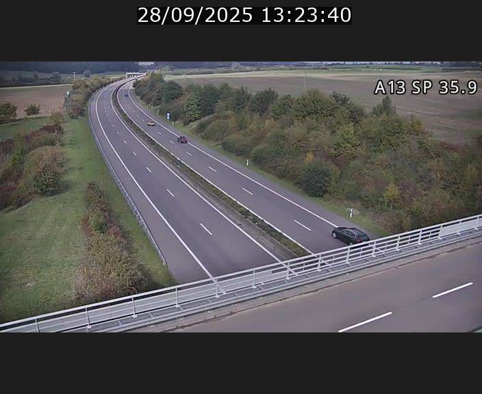 <h2>Webcam trafic sur A13 à l'entrée ouest du tunnel Markusbierg à Remerschen. Vue orientée vers Mondorf-les-Bains.</h2>