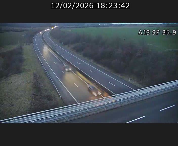 <h2>Webcam trafic sur A13 à l'entrée ouest du tunnel Markusbierg à Remerschen. Vue orientée vers Mondorf-les-Bains.</h2>