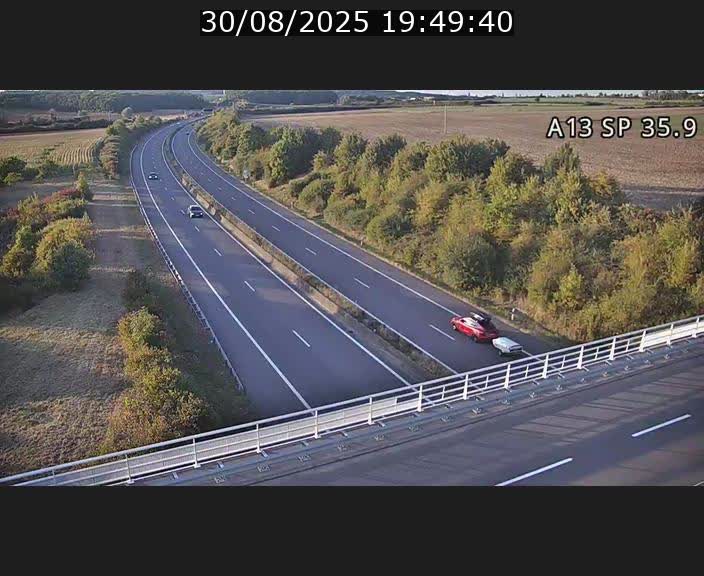 <h2>Webcam trafic sur A13 à l'entrée ouest du tunnel Markusbierg à Remerschen. Vue orientée vers Mondorf-les-Bains.</h2>