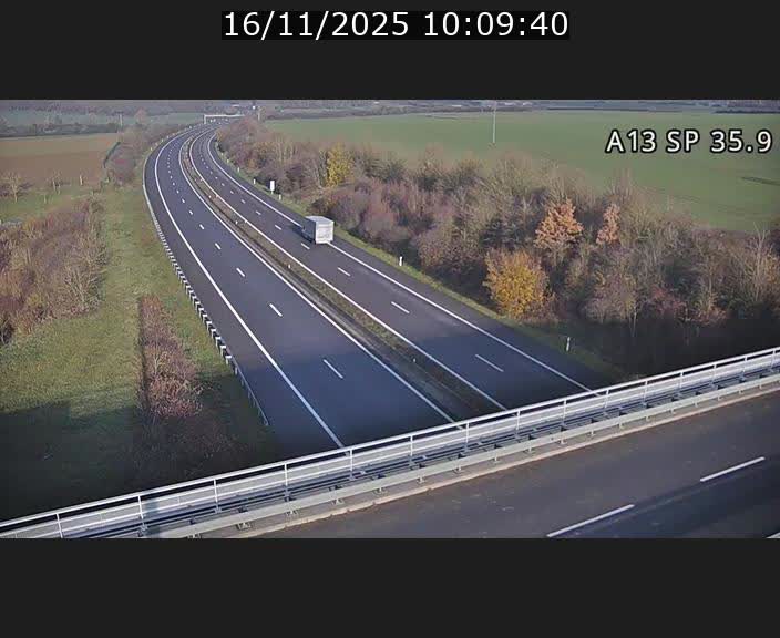 <h2>Webcam trafic sur A13 à l'entrée ouest du tunnel Markusbierg à Remerschen. Vue orientée vers Mondorf-les-Bains.</h2>