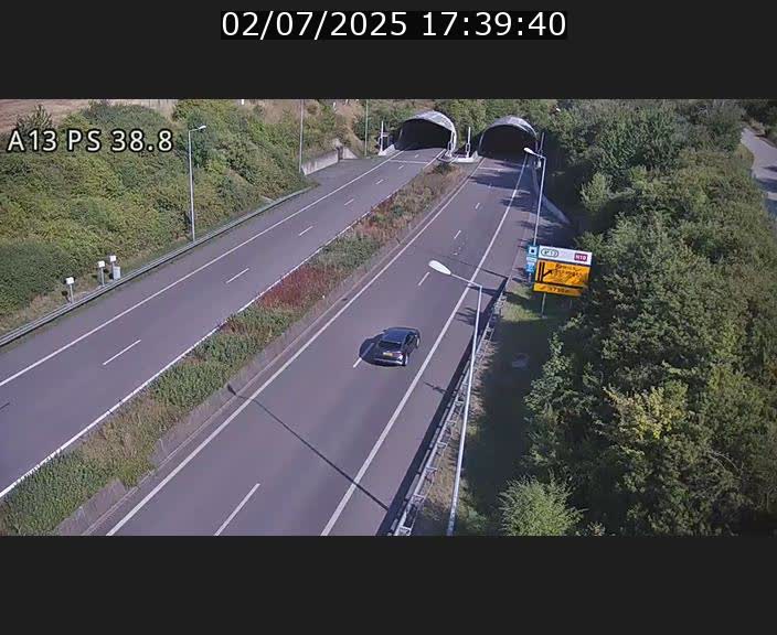 Webcam autoroute A13 à l'entrée ouest du tunnel Markusbierg à Schengen. Vue orientée vers Mondorf-les-Bains