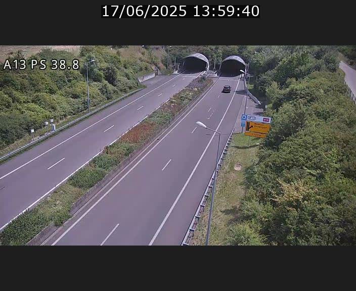 Webcam autoroute A13 à l'entrée ouest du tunnel Markusbierg à Schengen. Vue orientée vers Mondorf-les-Bains