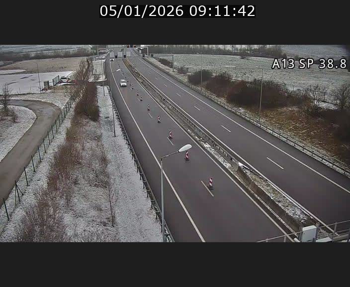 Webcam autoroute A13 à l'entrée ouest du tunnel Markusbierg à Schengen. Vue orientée vers le tunnel et l'Allemagne