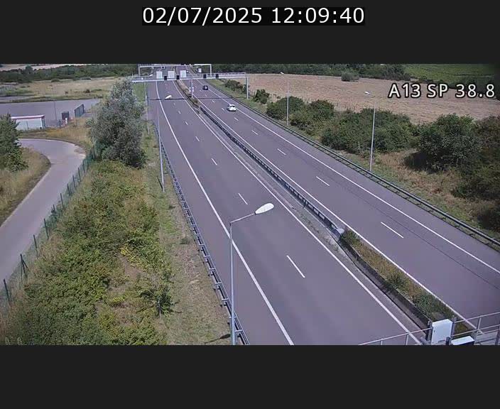 Webcam autoroute A13 à l'entrée ouest du tunnel Markusbierg à Schengen. Vue orientée vers le tunnel et l'Allemagne