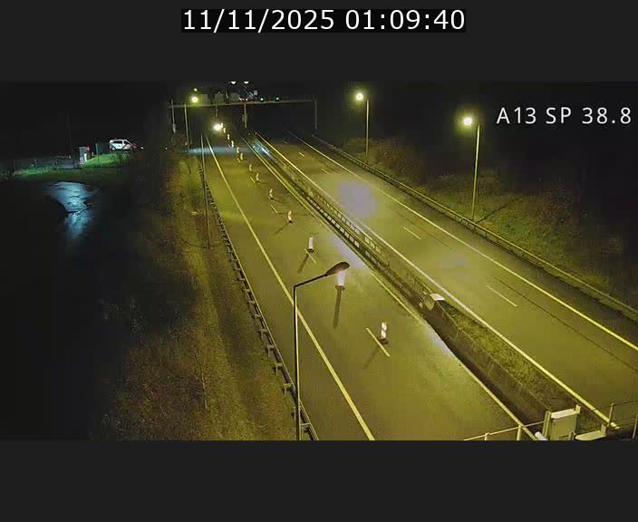 Webcam autoroute A13 à l'entrée ouest du tunnel Markusbierg à Schengen. Vue orientée vers le tunnel et l'Allemagne