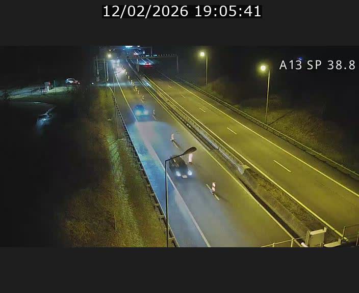 Webcam autoroute A13 à l'entrée ouest du tunnel Markusbierg à Schengen. Vue orientée vers le tunnel et l'Allemagne