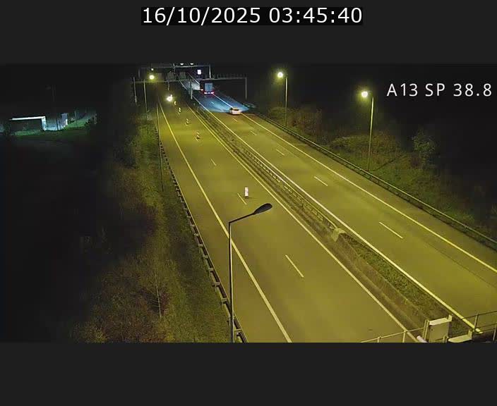 Webcam autoroute A13 à l'entrée ouest du tunnel Markusbierg à Schengen. Vue orientée vers le tunnel et l'Allemagne