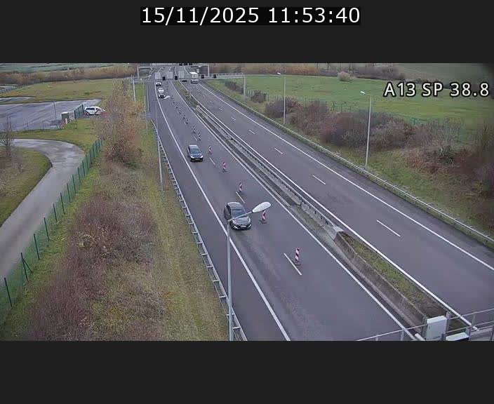 Webcam autoroute A13 à l'entrée ouest du tunnel Markusbierg à Schengen. Vue orientée vers le tunnel et l'Allemagne