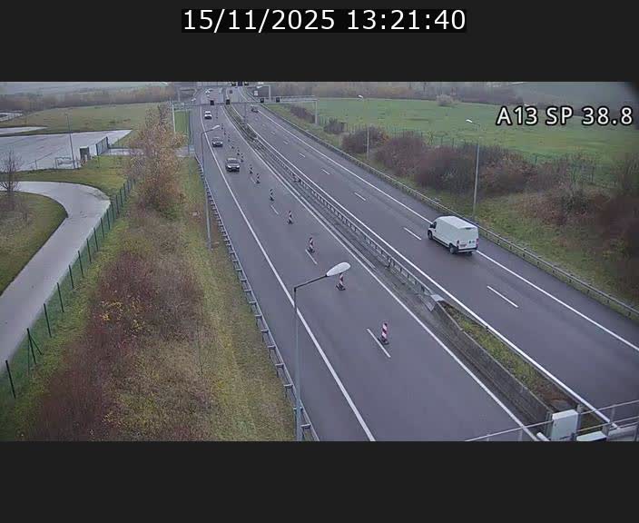 Webcam autoroute A13 à l'entrée ouest du tunnel Markusbierg à Schengen. Vue orientée vers le tunnel et l'Allemagne