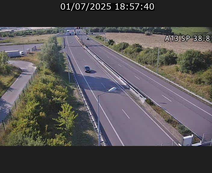 Webcam autoroute A13 à l'entrée ouest du tunnel Markusbierg à Schengen. Vue orientée vers le tunnel et l'Allemagne