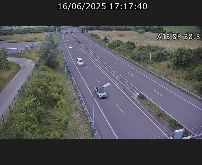 Webcam autoroute A13 à l'entrée ouest du tunnel Markusbierg à Schengen. Vue orientée vers le tunnel et l'Allemagne