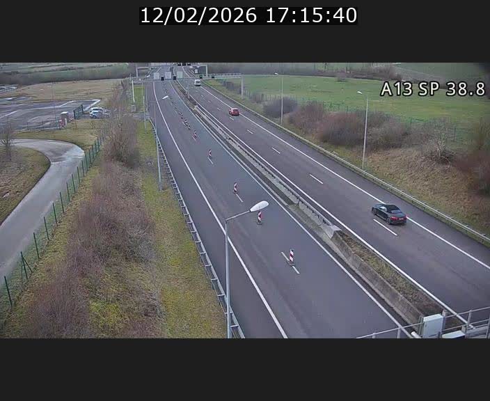 Webcam autoroute A13 à l'entrée ouest du tunnel Markusbierg à Schengen. Vue orientée vers le tunnel et l'Allemagne