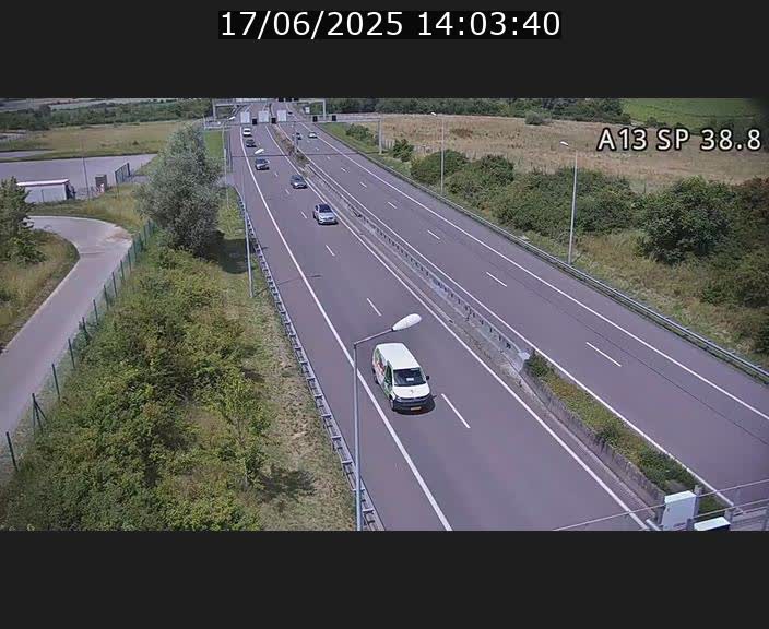 Webcam autoroute A13 à l'entrée ouest du tunnel Markusbierg à Schengen. Vue orientée vers le tunnel et l'Allemagne