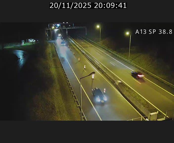Webcam autoroute A13 à l'entrée ouest du tunnel Markusbierg à Schengen. Vue orientée vers le tunnel et l'Allemagne