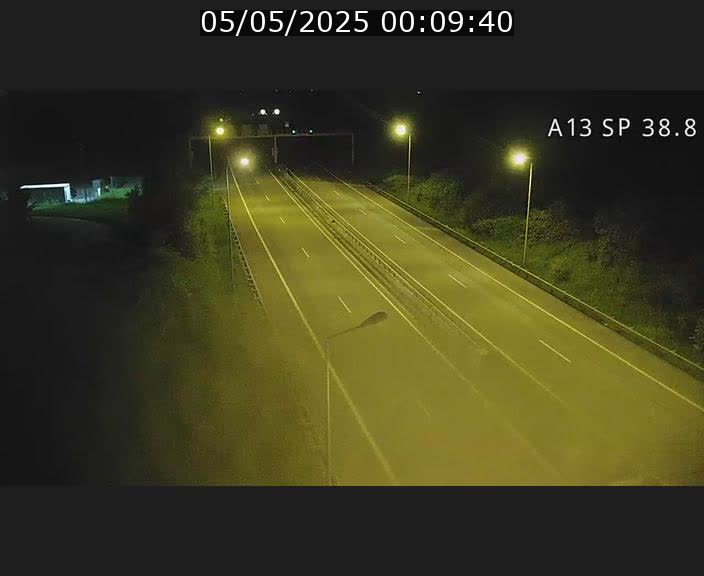 Webcam autoroute A13 à l'entrée ouest du tunnel Markusbierg à Schengen. Vue orientée vers le tunnel et l'Allemagne