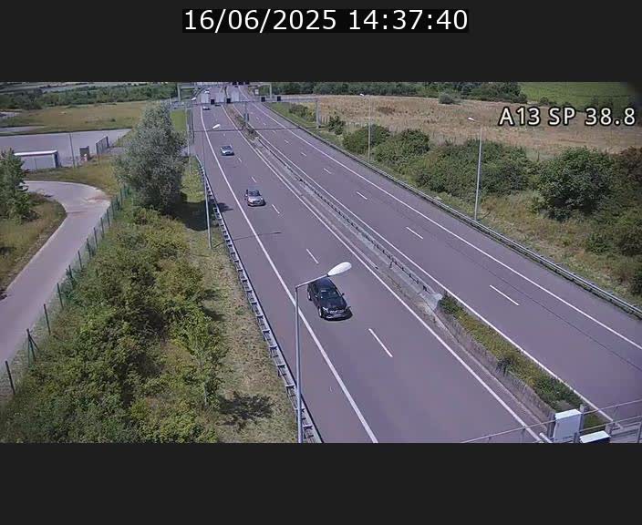Webcam autoroute A13 à l'entrée ouest du tunnel Markusbierg à Schengen. Vue orientée vers le tunnel et l'Allemagne