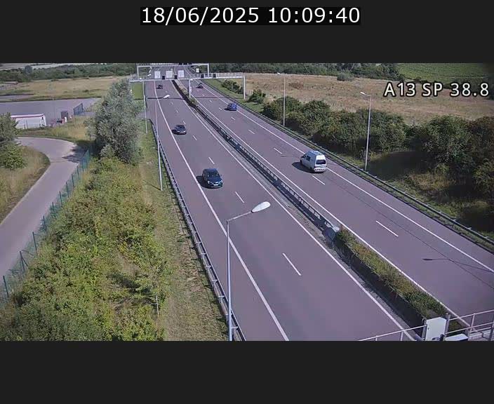 Webcam autoroute A13 à l'entrée ouest du tunnel Markusbierg à Schengen. Vue orientée vers le tunnel et l'Allemagne