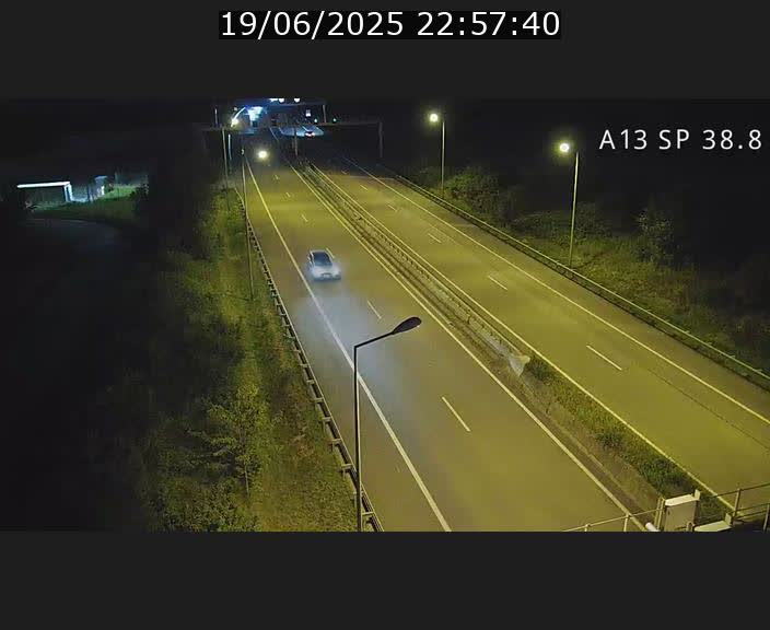 Webcam autoroute A13 à l'entrée ouest du tunnel Markusbierg à Schengen. Vue orientée vers le tunnel et l'Allemagne