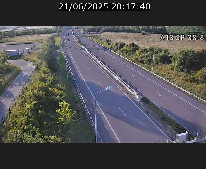 Webcam autoroute A13 à l'entrée ouest du tunnel Markusbierg à Schengen. Vue orientée vers le tunnel et l'Allemagne