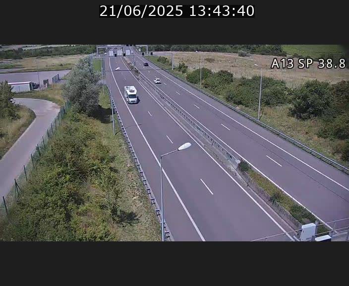 Webcam autoroute A13 à l'entrée ouest du tunnel Markusbierg à Schengen. Vue orientée vers le tunnel et l'Allemagne