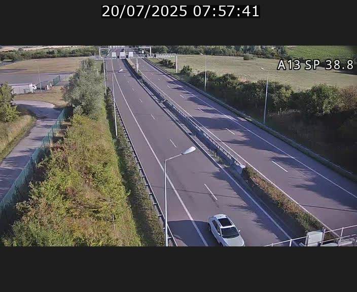 Webcam autoroute A13 à l'entrée ouest du tunnel Markusbierg à Schengen. Vue orientée vers le tunnel et l'Allemagne