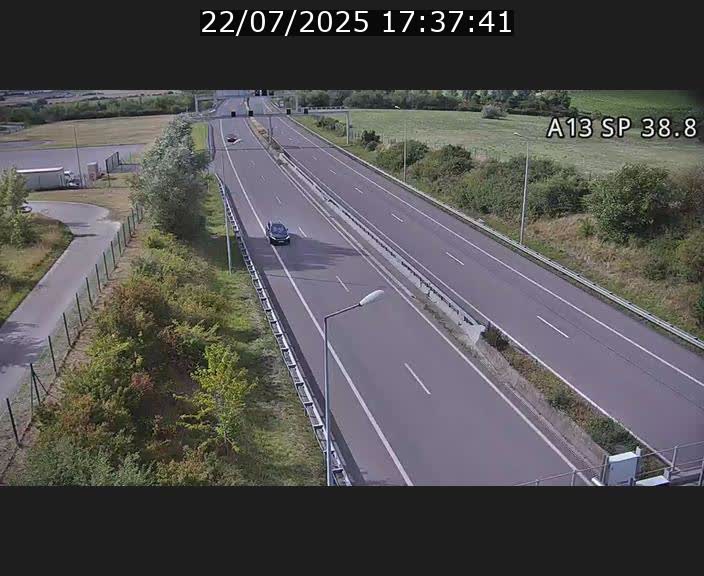 Webcam autoroute A13 à l'entrée ouest du tunnel Markusbierg à Schengen. Vue orientée vers le tunnel et l'Allemagne