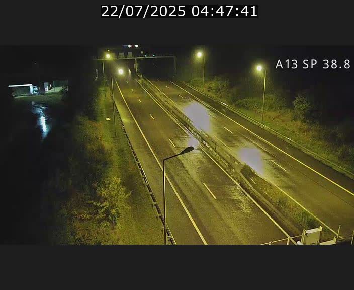 Webcam autoroute A13 à l'entrée ouest du tunnel Markusbierg à Schengen. Vue orientée vers le tunnel et l'Allemagne