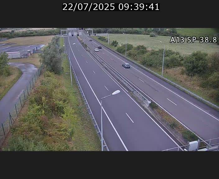 Webcam autoroute A13 à l'entrée ouest du tunnel Markusbierg à Schengen. Vue orientée vers le tunnel et l'Allemagne