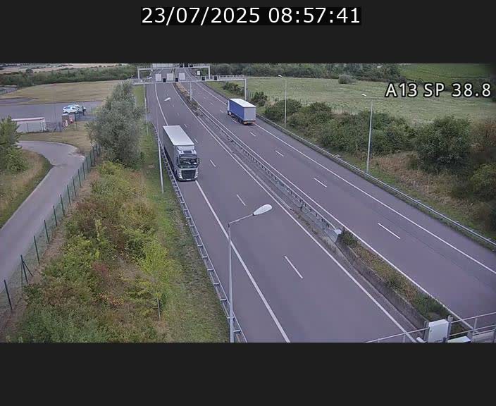 Webcam autoroute A13 à l'entrée ouest du tunnel Markusbierg à Schengen. Vue orientée vers le tunnel et l'Allemagne