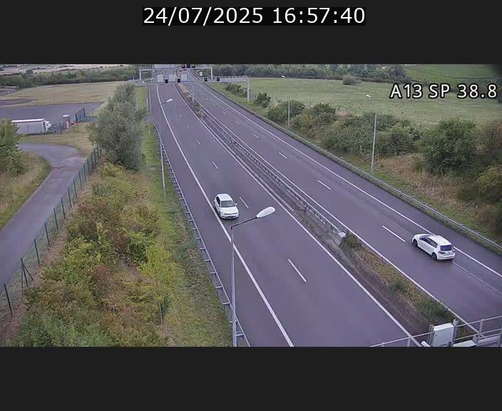 Webcam autoroute A13 à l'entrée ouest du tunnel Markusbierg à Schengen. Vue orientée vers le tunnel et l'Allemagne