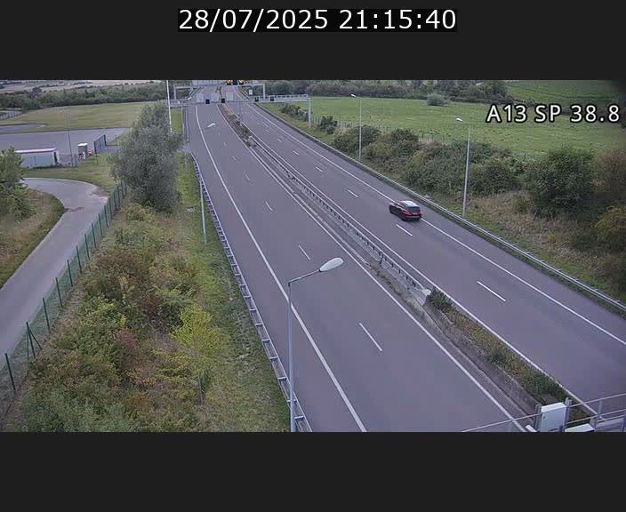 Webcam autoroute A13 à l'entrée ouest du tunnel Markusbierg à Schengen. Vue orientée vers le tunnel et l'Allemagne