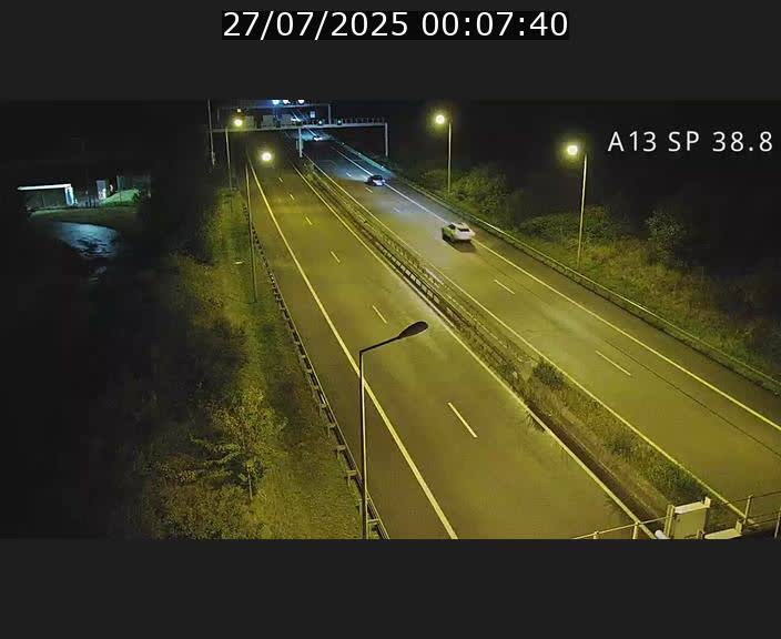Webcam autoroute A13 à l'entrée ouest du tunnel Markusbierg à Schengen. Vue orientée vers le tunnel et l'Allemagne