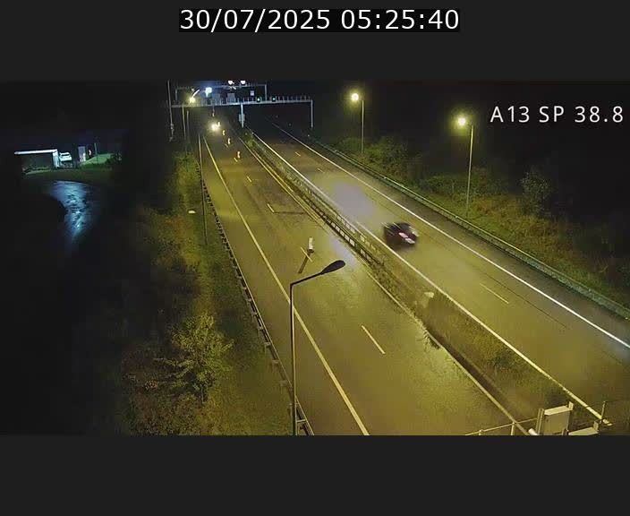 Webcam autoroute A13 à l'entrée ouest du tunnel Markusbierg à Schengen. Vue orientée vers le tunnel et l'Allemagne