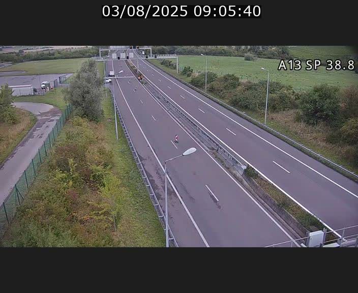 Webcam autoroute A13 à l'entrée ouest du tunnel Markusbierg à Schengen. Vue orientée vers le tunnel et l'Allemagne