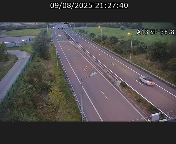 Webcam autoroute A13 à l'entrée ouest du tunnel Markusbierg à Schengen. Vue orientée vers le tunnel et l'Allemagne
