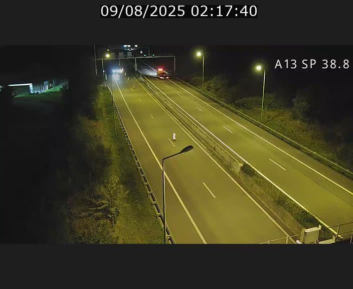 Webcam autoroute A13 à l'entrée ouest du tunnel Markusbierg à Schengen. Vue orientée vers le tunnel et l'Allemagne