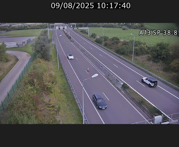 Webcam autoroute A13 à l'entrée ouest du tunnel Markusbierg à Schengen. Vue orientée vers le tunnel et l'Allemagne