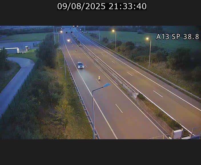 Webcam autoroute A13 à l'entrée ouest du tunnel Markusbierg à Schengen. Vue orientée vers le tunnel et l'Allemagne