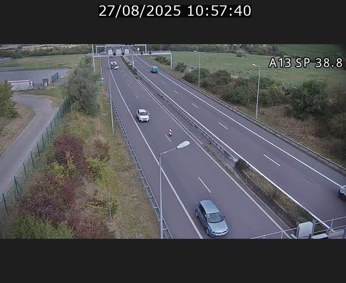 Webcam autoroute A13 à l'entrée ouest du tunnel Markusbierg à Schengen. Vue orientée vers le tunnel et l'Allemagne