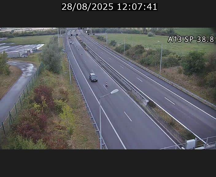 Webcam autoroute A13 à l'entrée ouest du tunnel Markusbierg à Schengen. Vue orientée vers le tunnel et l'Allemagne