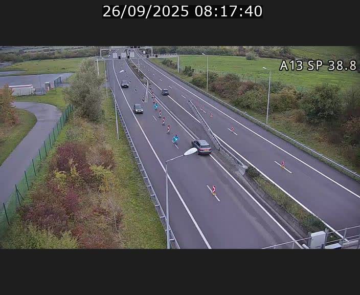 Webcam autoroute A13 à l'entrée ouest du tunnel Markusbierg à Schengen. Vue orientée vers le tunnel et l'Allemagne