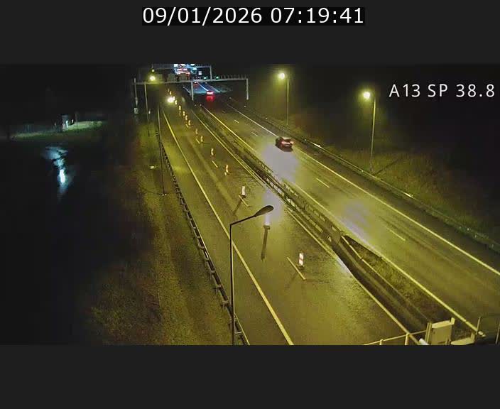 Webcam autoroute A13 à l'entrée ouest du tunnel Markusbierg à Schengen. Vue orientée vers le tunnel et l'Allemagne