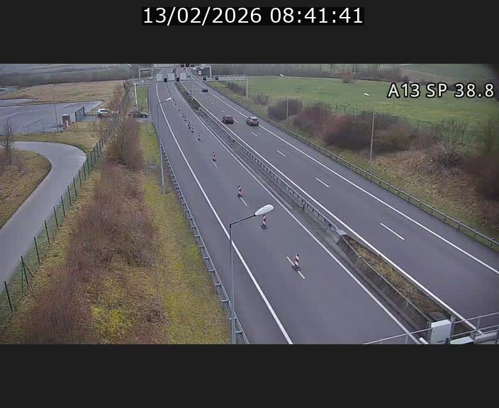 Webcam autoroute A13 à l'entrée ouest du tunnel Markusbierg à Schengen. Vue orientée vers le tunnel et l'Allemagne