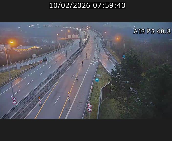 <h2>Webcam autoroute A13 à la sortie est du tunnel Markusbierg à Schengen. Vue sur le pont de la Moselle, vers l'Allemagne</h2>