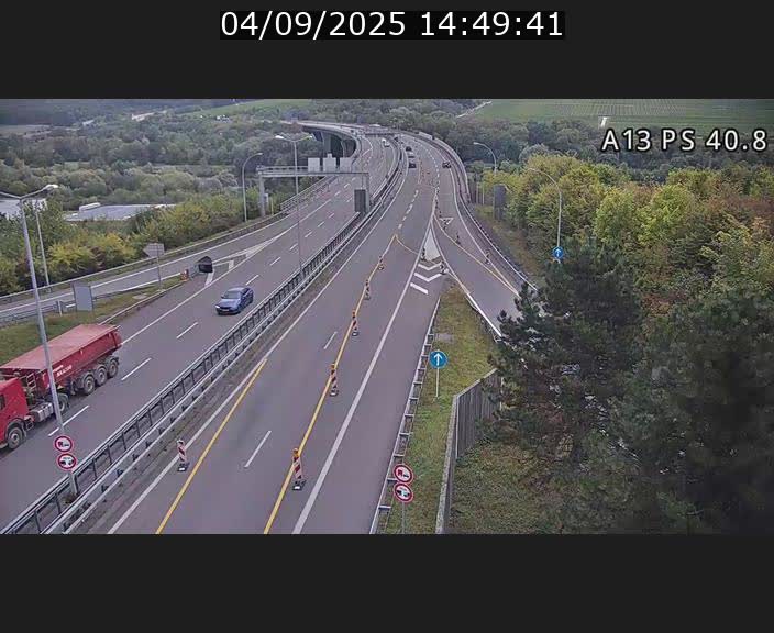 <h2>Webcam autoroute A13 à la sortie est du tunnel Markusbierg à Schengen. Vue sur le pont de la Moselle, vers l'Allemagne</h2>