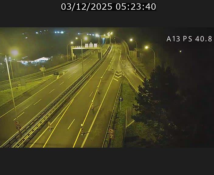 <h2>Webcam autoroute A13 à la sortie est du tunnel Markusbierg à Schengen. Vue sur le pont de la Moselle, vers l'Allemagne</h2>