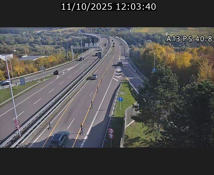 <h2>Webcam autoroute A13 à la sortie est du tunnel Markusbierg à Schengen. Vue sur le pont de la Moselle, vers l'Allemagne</h2>